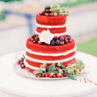 красочный торт на свадьбу